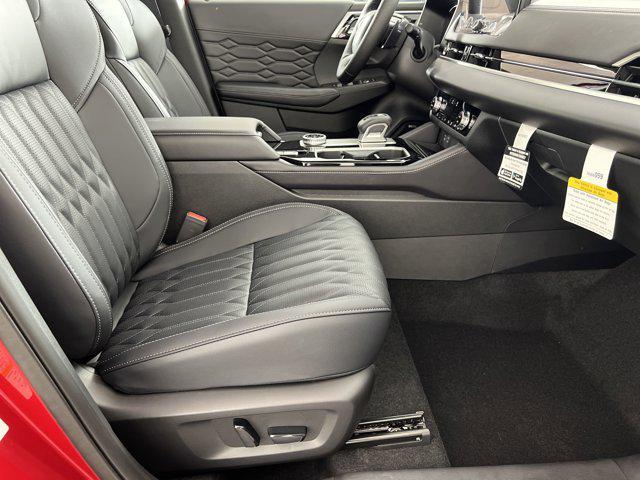 new 2025 Mitsubishi Outlander car, priced at $40,305