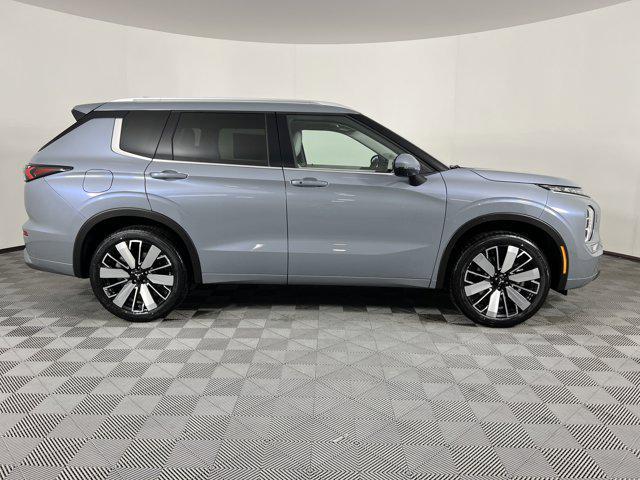 new 2025 Mitsubishi Outlander car, priced at $38,075