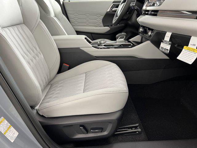 new 2025 Mitsubishi Outlander car, priced at $38,075