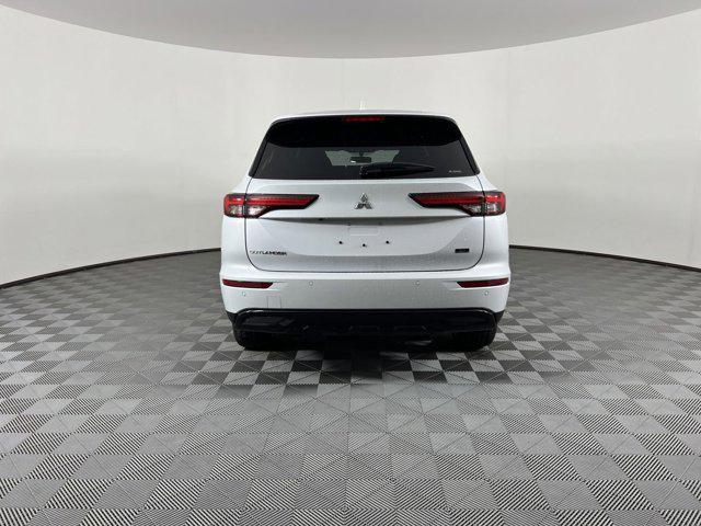 new 2024 Mitsubishi Outlander car, priced at $32,230