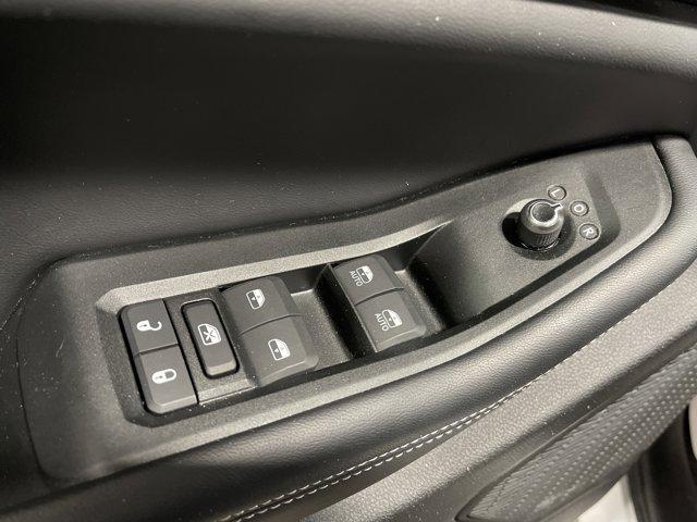 used 2024 Jeep Grand Cherokee car, priced at $28,497