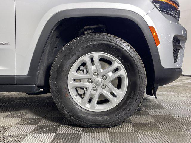 used 2024 Jeep Grand Cherokee car, priced at $28,497