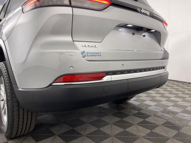 used 2024 Jeep Grand Cherokee car, priced at $28,497