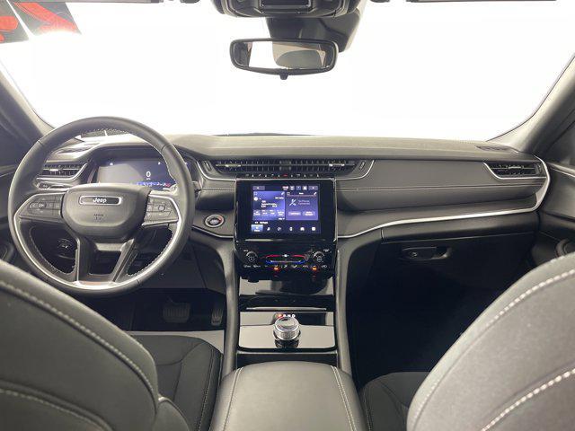 used 2024 Jeep Grand Cherokee car, priced at $28,497