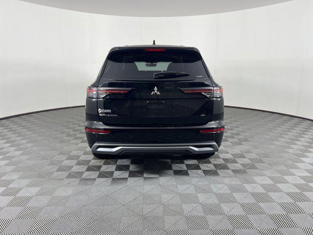 new 2025 Mitsubishi Outlander car, priced at $37,490