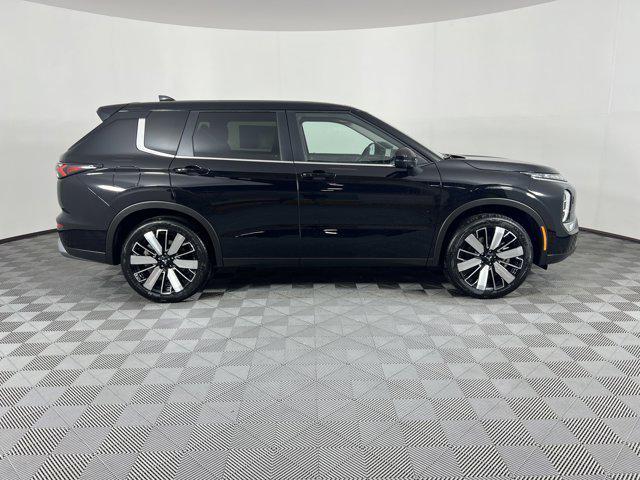 new 2025 Mitsubishi Outlander car, priced at $37,490