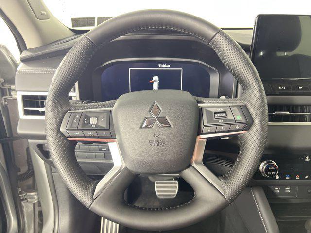 new 2025 Mitsubishi Outlander car, priced at $38,465