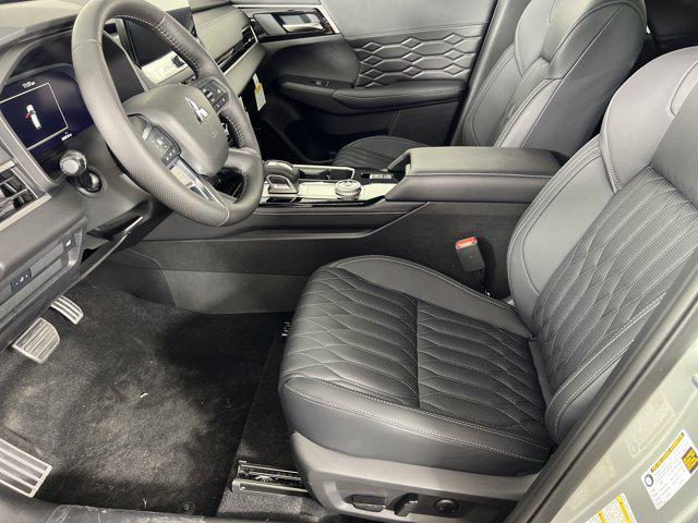 new 2025 Mitsubishi Outlander car, priced at $38,465