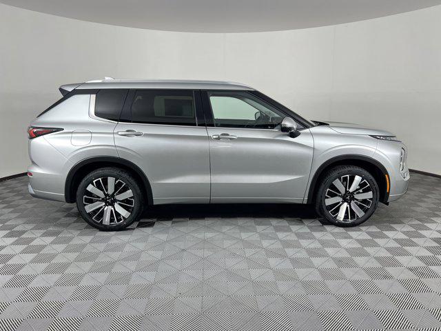 new 2025 Mitsubishi Outlander car, priced at $38,465