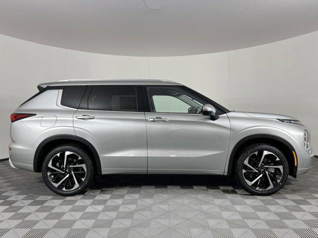 new 2024 Mitsubishi Outlander car, priced at $35,715