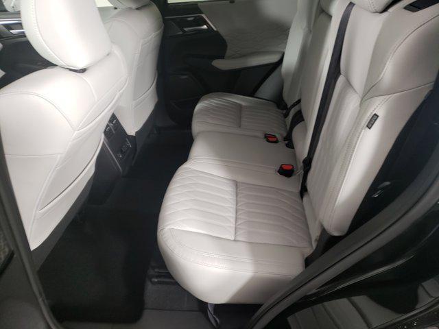new 2025 Mitsubishi Outlander car, priced at $40,290