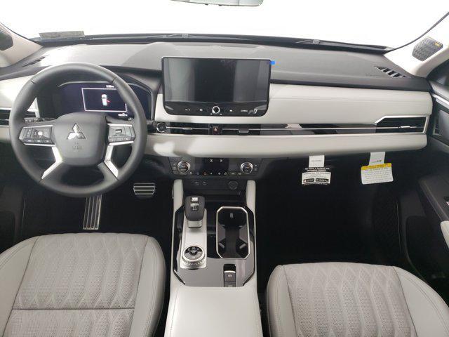 new 2025 Mitsubishi Outlander car, priced at $40,290