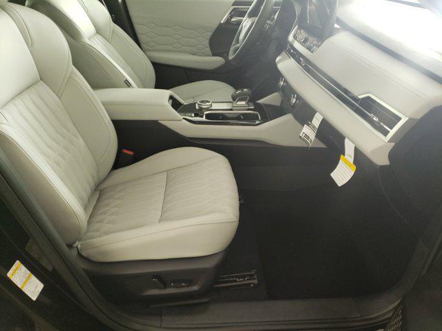 new 2025 Mitsubishi Outlander car, priced at $40,290