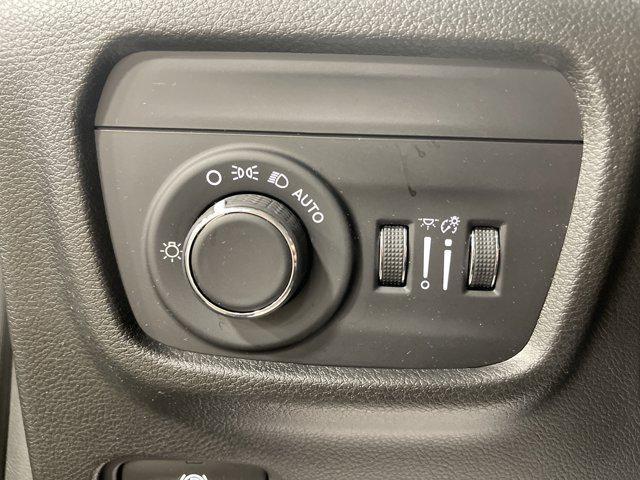 used 2022 Jeep Grand Cherokee car, priced at $28,497