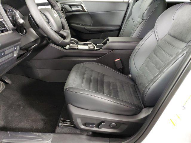 new 2025 Mitsubishi Outlander car, priced at $35,625
