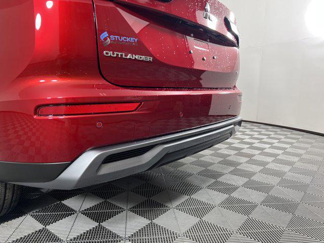 new 2025 Mitsubishi Outlander car, priced at $38,430
