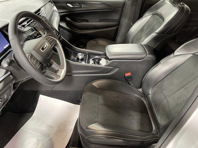 used 2024 Jeep Grand Cherokee car, priced at $33,997