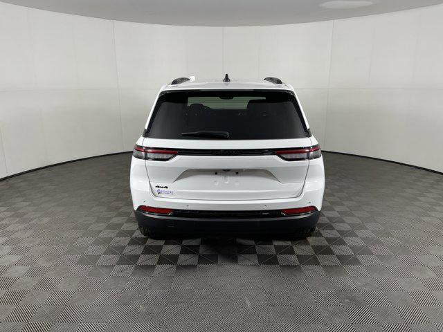 used 2024 Jeep Grand Cherokee car, priced at $33,997