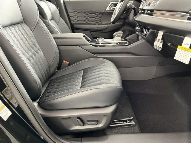 new 2025 Mitsubishi Outlander car, priced at $38,110
