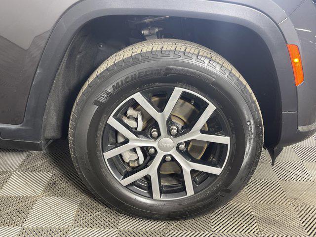 used 2024 Jeep Grand Cherokee L car, priced at $39,997