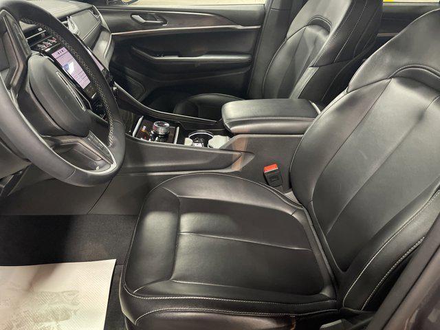 used 2024 Jeep Grand Cherokee L car, priced at $39,997