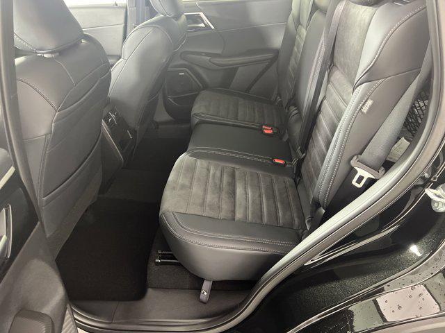 new 2025 Mitsubishi Outlander car, priced at $35,385