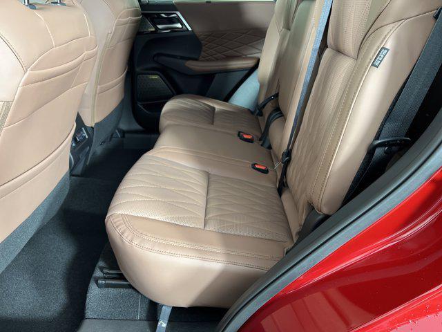 new 2025 Mitsubishi Outlander car, priced at $43,390