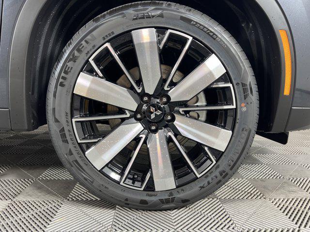 new 2025 Mitsubishi Outlander car, priced at $38,215