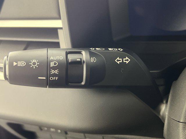 new 2025 Mitsubishi Outlander car, priced at $38,215