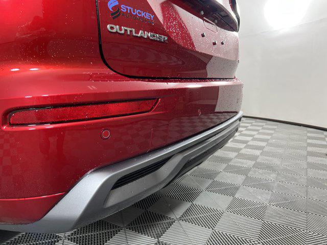 new 2025 Mitsubishi Outlander car, priced at $38,035