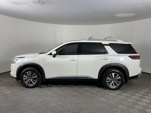 used 2024 Nissan Pathfinder car, priced at $38,997