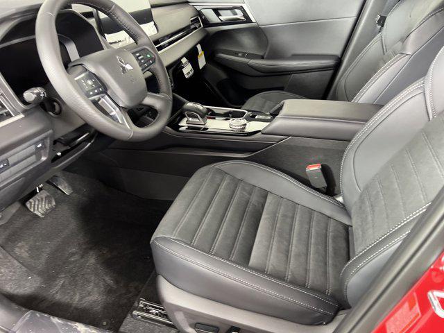 new 2025 Mitsubishi Outlander car, priced at $37,070