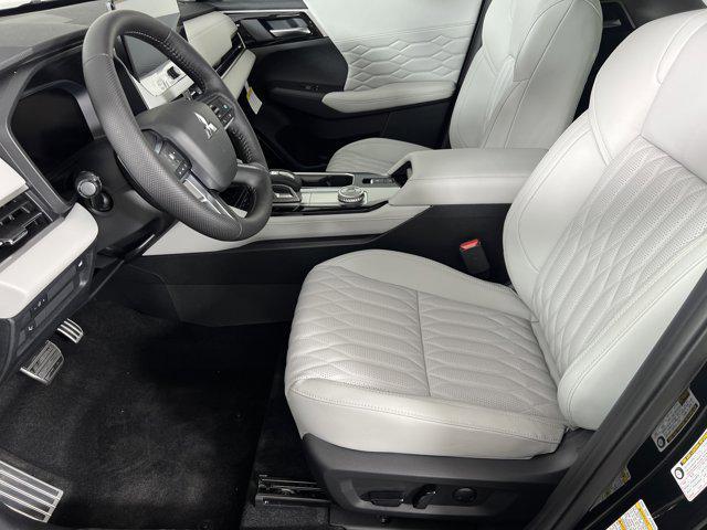 new 2025 Mitsubishi Outlander car, priced at $42,155