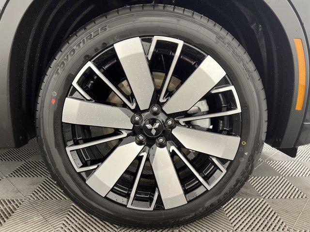 new 2025 Mitsubishi Outlander car, priced at $42,155