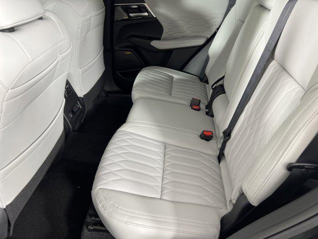 new 2025 Mitsubishi Outlander car, priced at $42,155