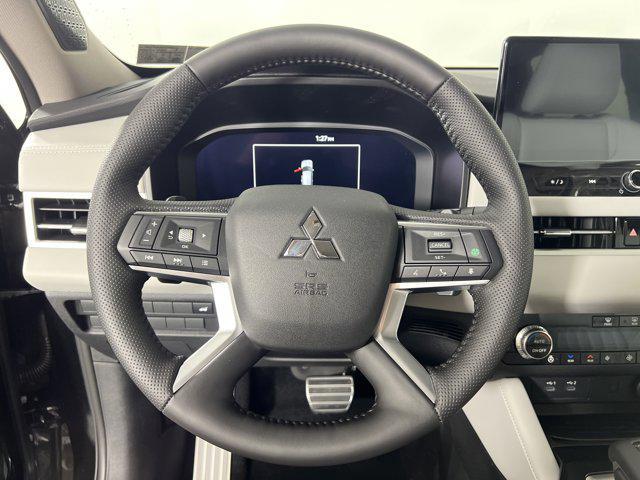 new 2025 Mitsubishi Outlander car, priced at $42,155