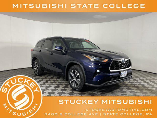 used 2023 Toyota Highlander Hybrid car, priced at $42,497