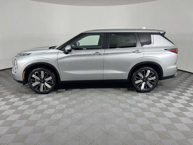 new 2025 Mitsubishi Outlander car, priced at $38,215