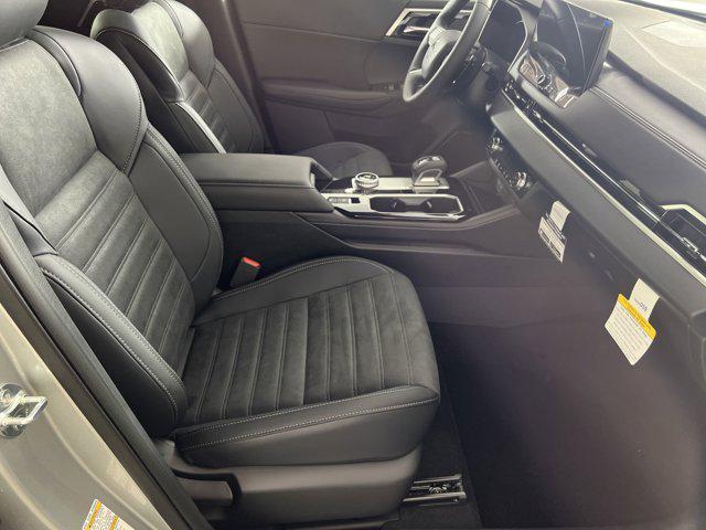 new 2025 Mitsubishi Outlander car, priced at $38,215