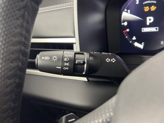 new 2025 Mitsubishi Outlander car, priced at $38,215