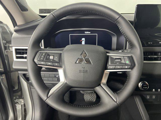 new 2025 Mitsubishi Outlander car, priced at $38,215
