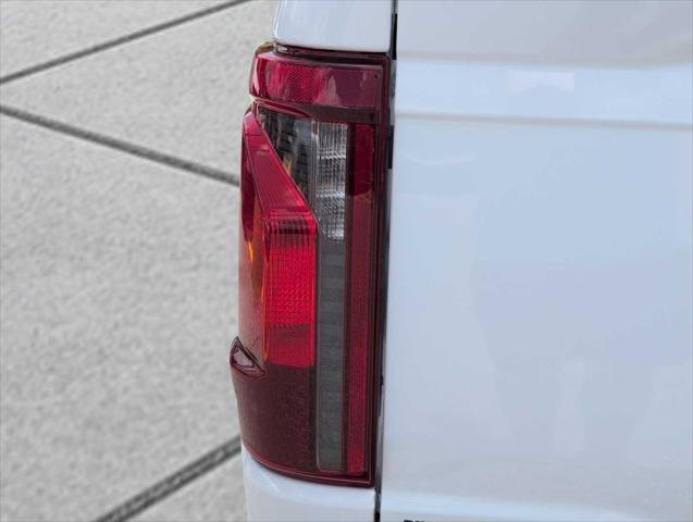 new 2025 Ford F-150 car, priced at $59,660