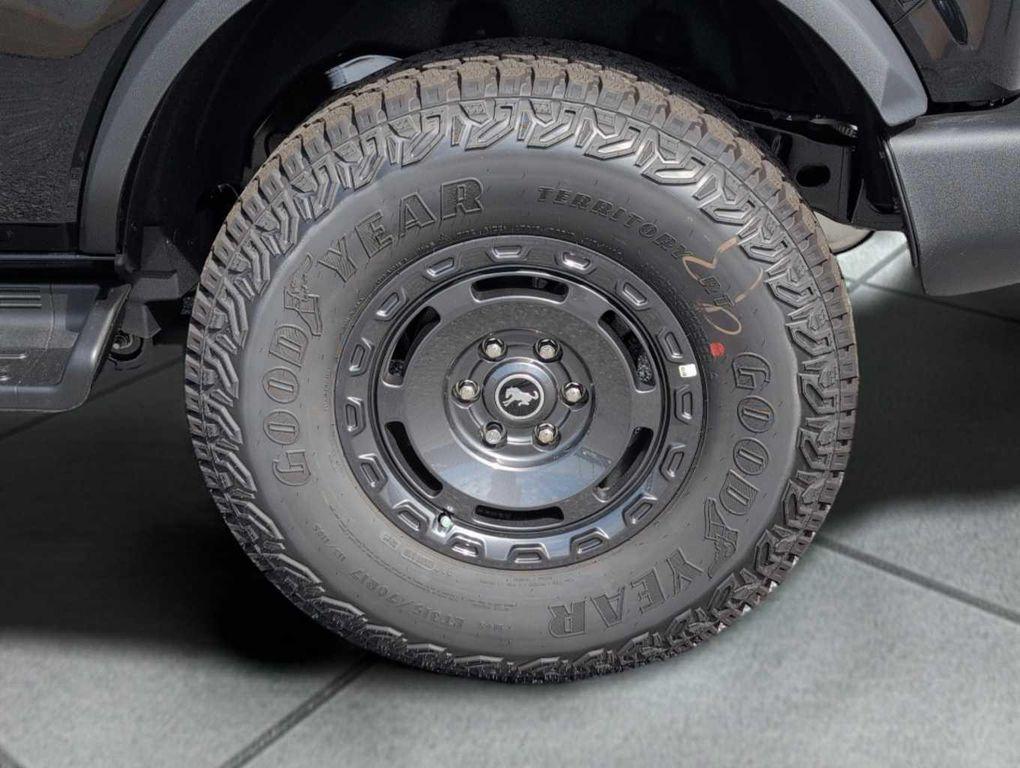 new 2025 Ford Bronco car, priced at $61,760