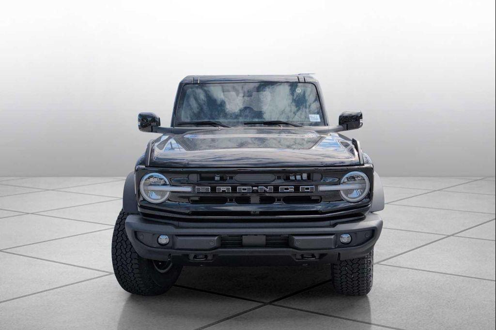 new 2025 Ford Bronco car, priced at $61,760