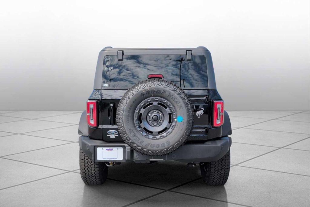 new 2025 Ford Bronco car, priced at $61,760