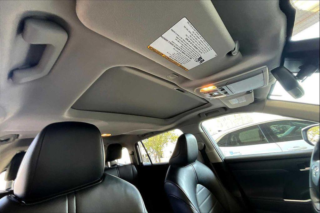 used 2023 Toyota Highlander car, priced at $35,750