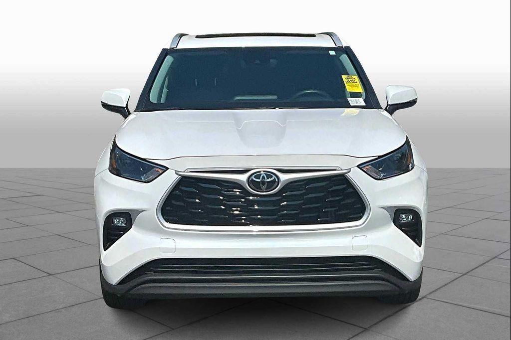 used 2023 Toyota Highlander car, priced at $35,750