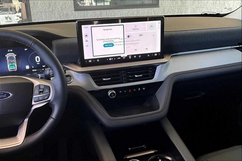 new 2025 Ford Explorer car, priced at $41,660