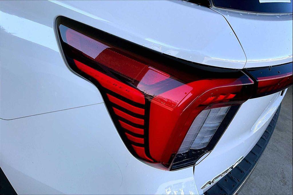 new 2025 Ford Explorer car, priced at $41,660