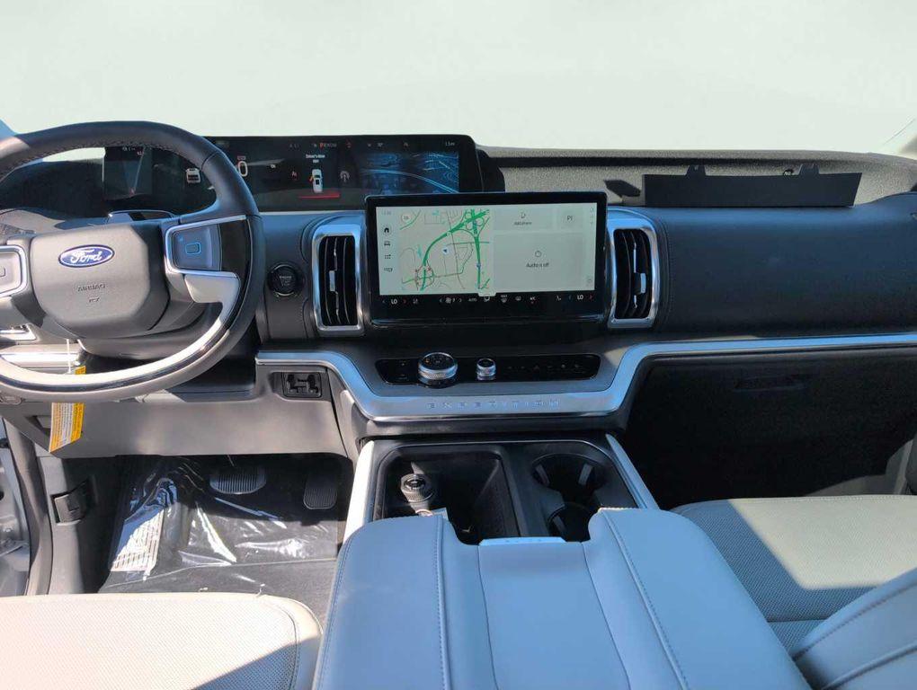 new 2025 Ford Expedition car, priced at $77,802